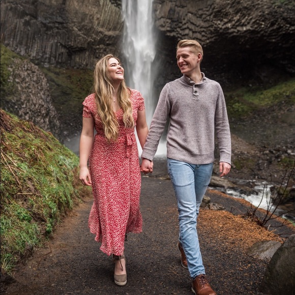 Meet your Posher, Rachel - Picture 1 of 1